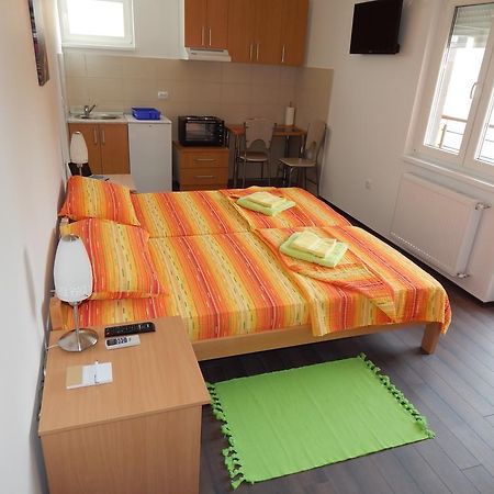 Apartments Center Kg Kragujevac Szoba fotó