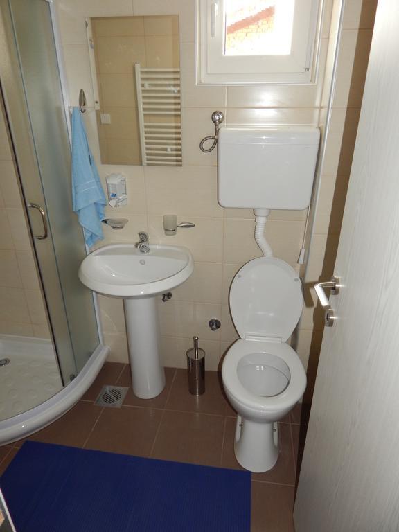 Apartments Center Kg Kragujevac Szoba fotó